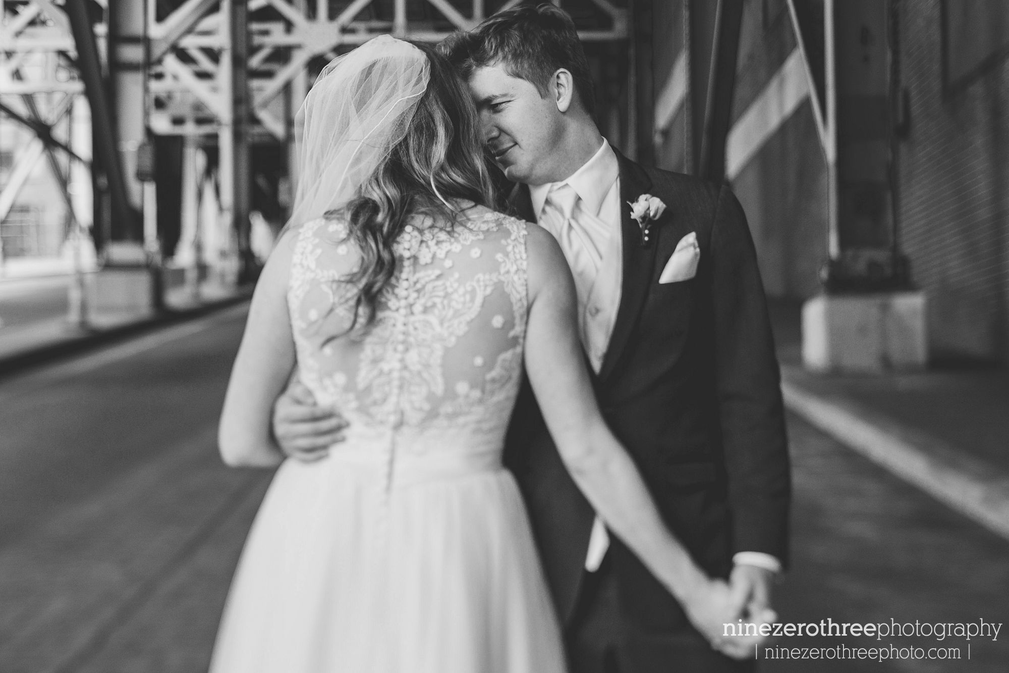 cleveland-wedding-photographers-downtown_0015