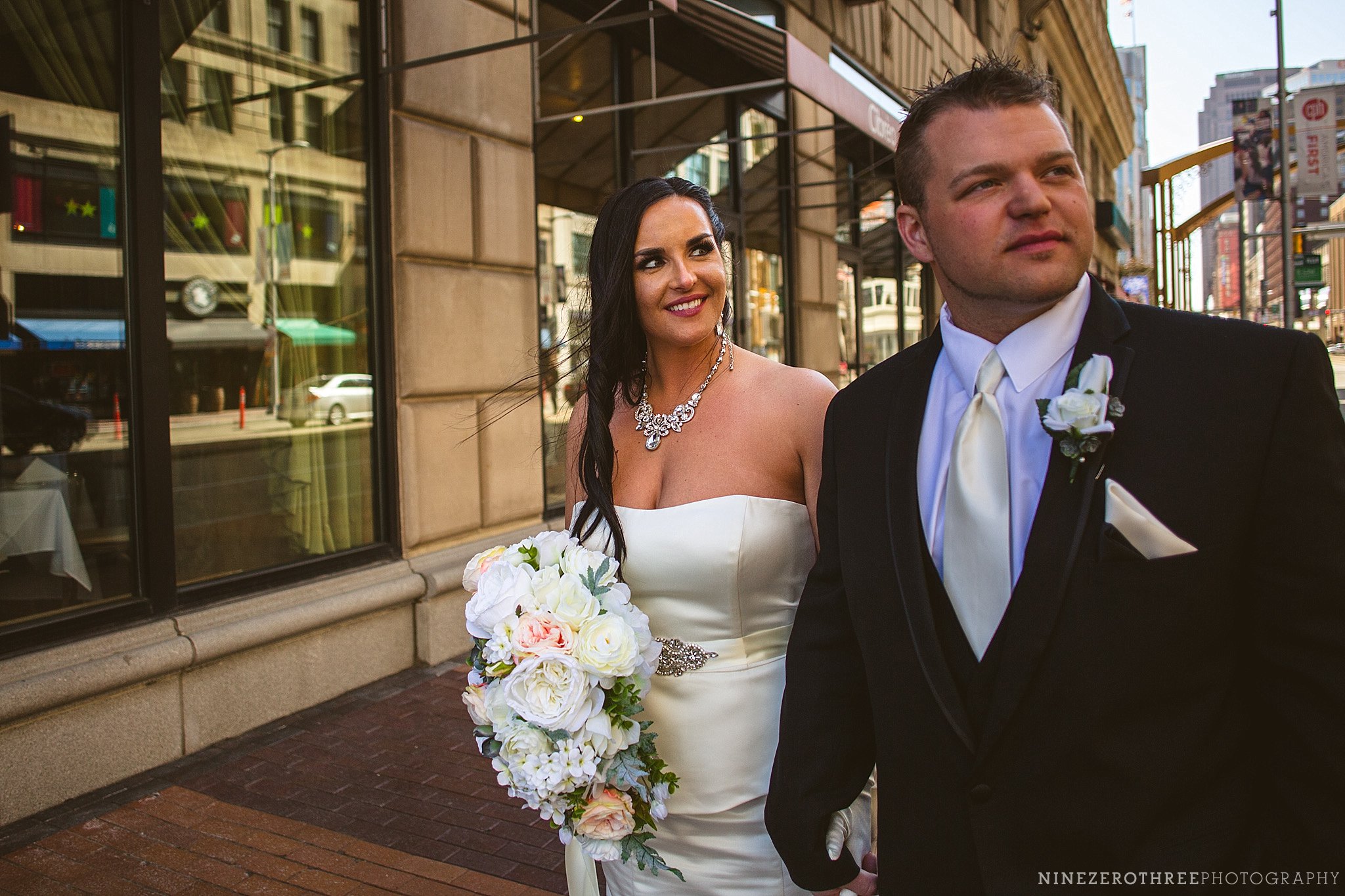 downtown-cleveland-wedding-photos_0012